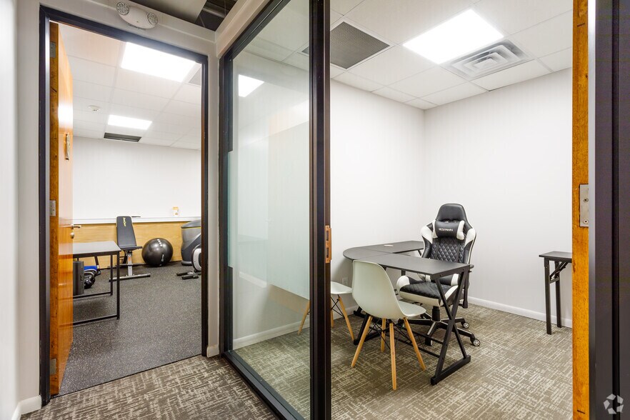 More Photos Of 2722 E Michigan Ave, Lansing Loft Creative Space For Lease