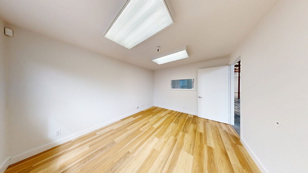 More Photos Of 70 Glenn Way, San Carlos Unknown For Lease