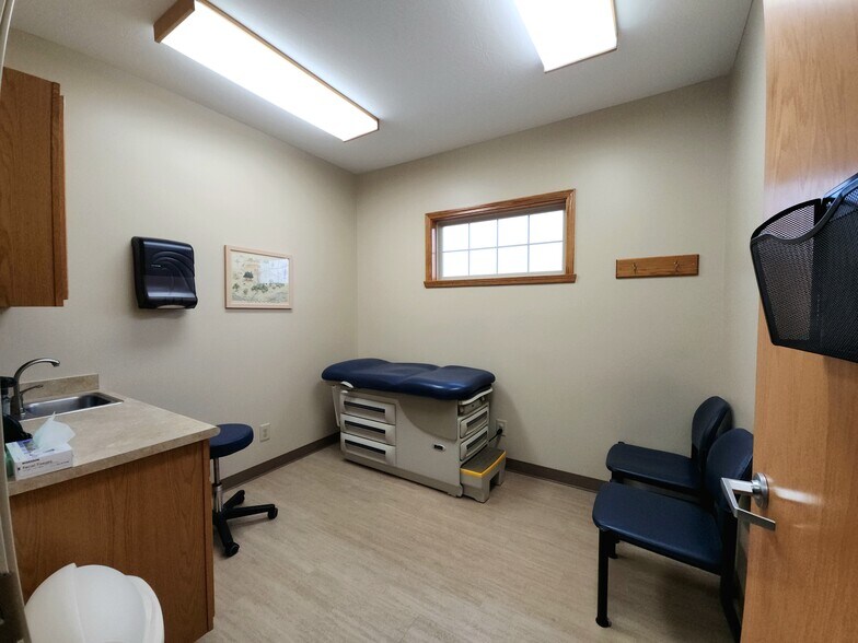 More Photos Of 7376 Business Center Dr, Avon Office For Sale