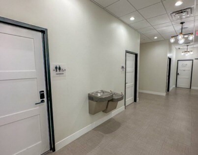 More Photos Of 8946 E Germann Rd, Mesa General Retail For Sale