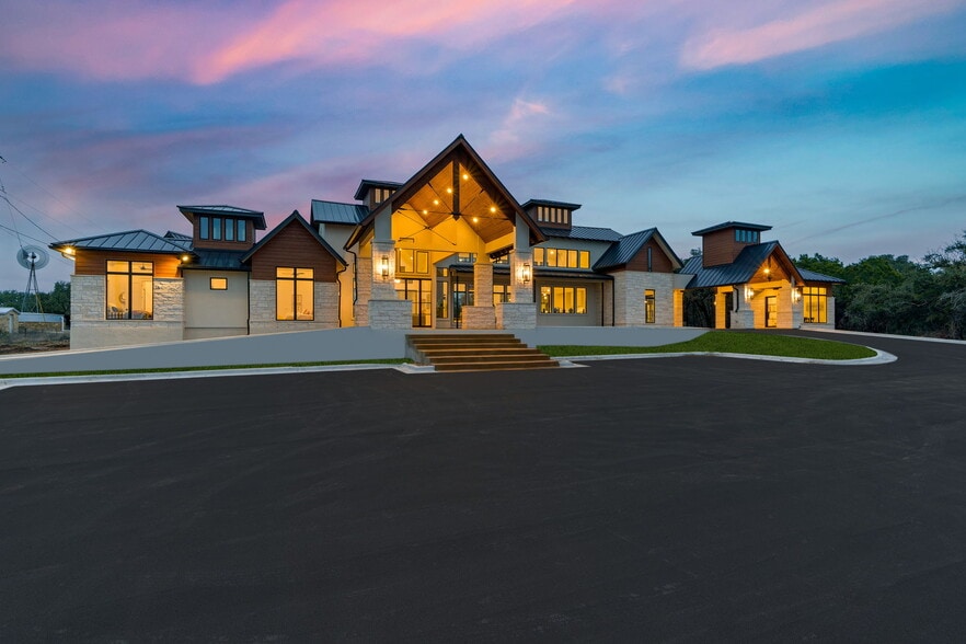 More Photos Of 7505 E US Highway 290, Johnson City Flex For Sale