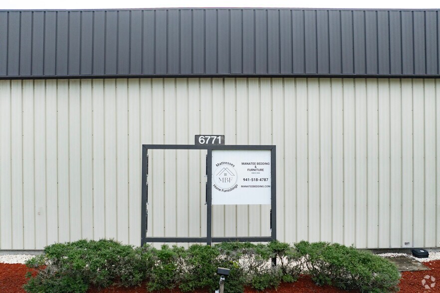More Photos Of 6771 Whitfield Industrial Ave, Sarasota Unknown For Lease