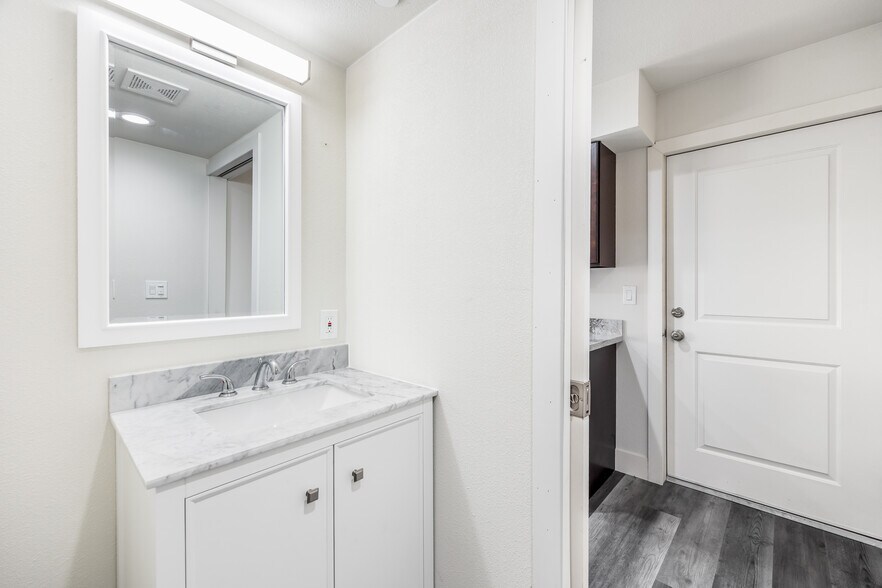 More Photos Of 2409 Cava Ct, Sacramento Apartments For Sale