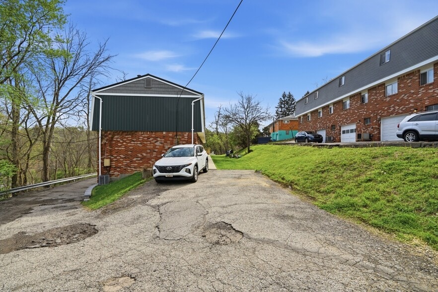 More Photos Of 3801 Hilpert St, Pittsburgh Apartments For Sale