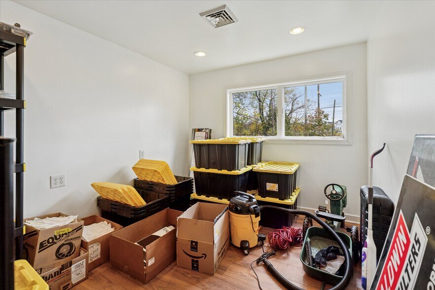 More Photos Of 901 Township Line Rd, Phoenixville Auto Repair For Sale