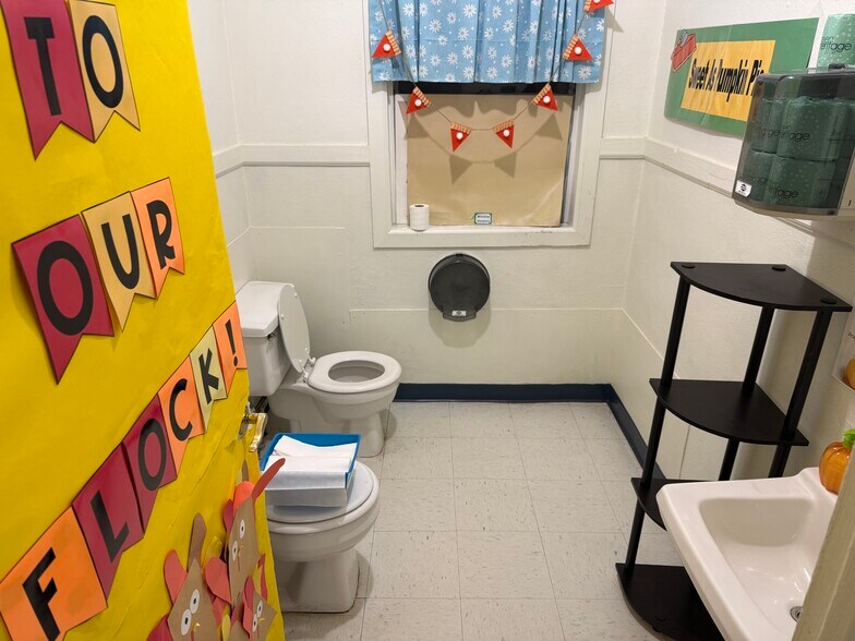 More Photos Of 96 W Felton Rd, Cartersville Office For Sale