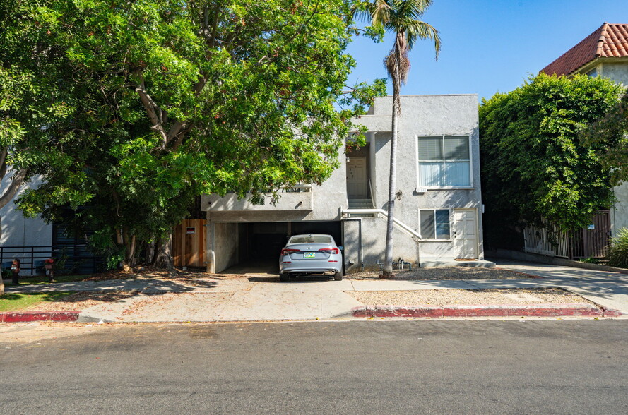 Primary Photo Of 11644 Montana Ave, Los Angeles Apartments For Sale