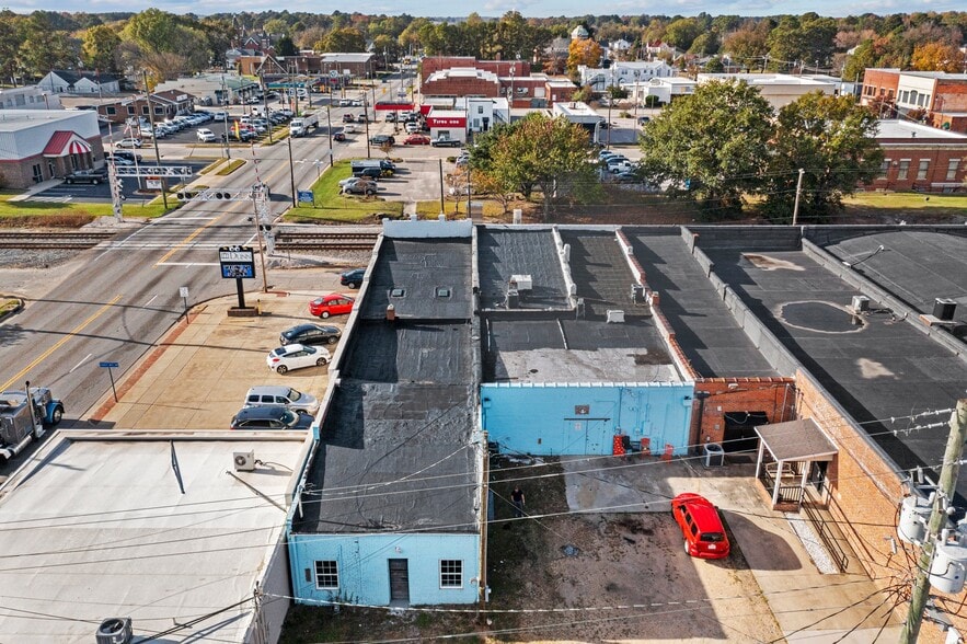 More Photos Of 123 S Railroad Ave, Dunn General Retail For Sale