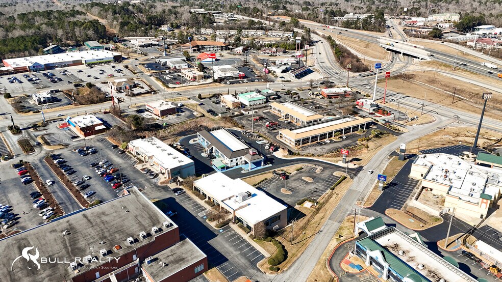 More Photos Of 110 Holiday Dr, Macon-Bibb Medical For Lease