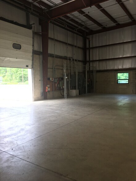 More Photos Of 1301 W Forest Grove Rd, Vineland Flex For Lease