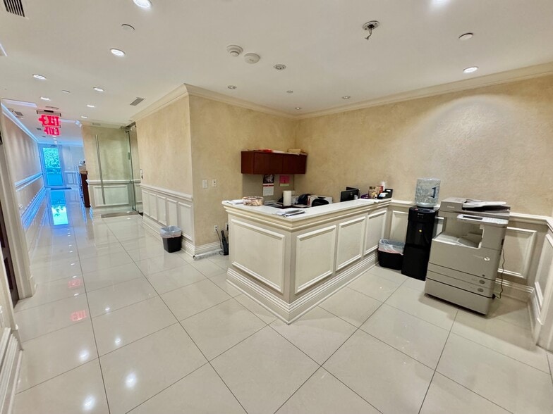 More Photos Of 215-15 Northern Blvd, Bayside Storefront Retail Office For Sale