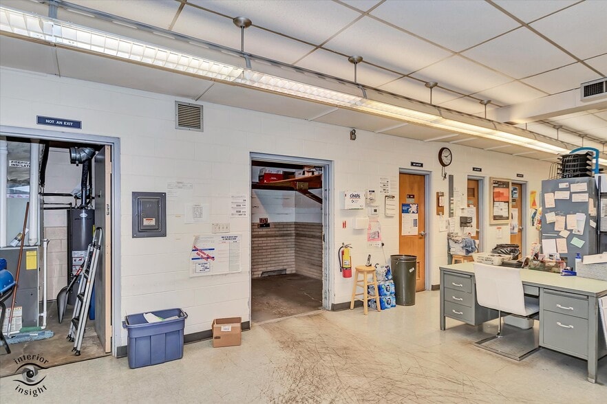 More Photos Of 26 S Madison St, Oswego Post Office For Sale