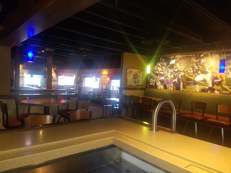 More Photos Of 1405 Mn-33 S, Cloquet Restaurant For Lease