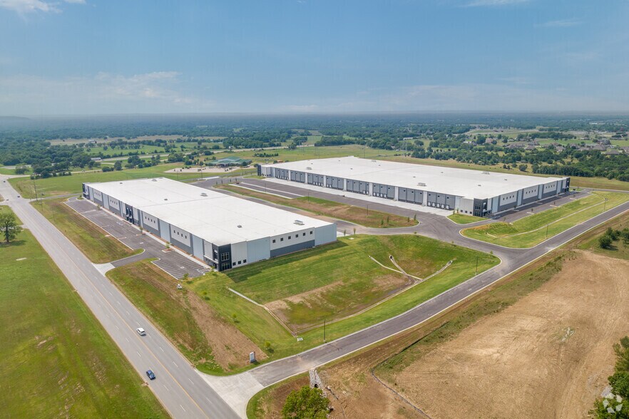 More Photos Of E 76th St N & Whirlpool Dr, Tulsa Unknown For Lease