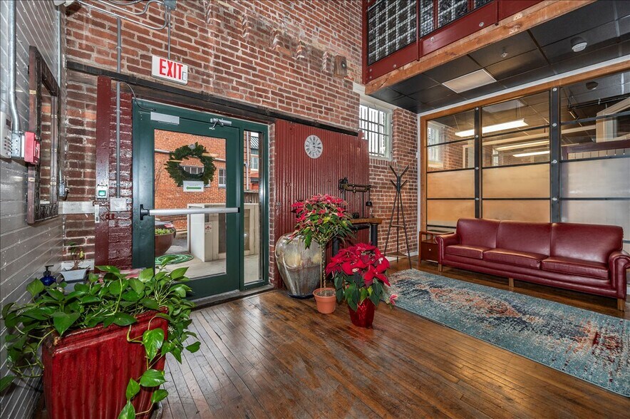 More Photos Of 47 E All Saints St, Frederick Loft Creative Space For Sale