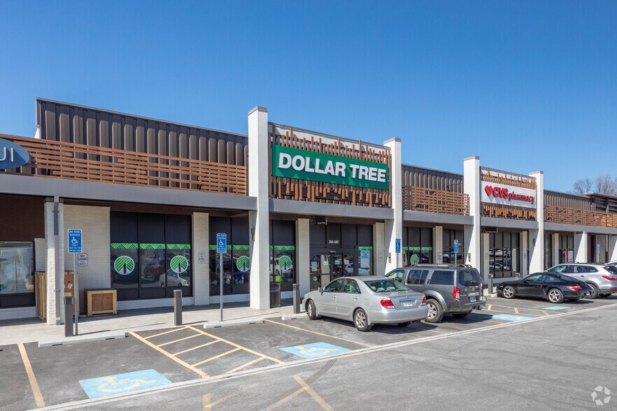 More Photos Of 262 Cedar Ln SE, Vienna General Retail For Lease