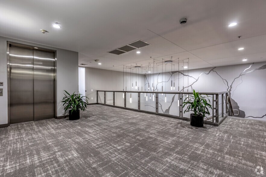 More Photos Of 300 Park Place Blvd, Clearwater Office For Lease
