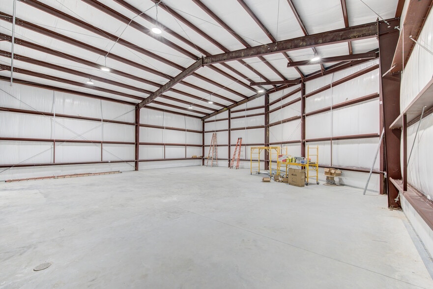 More Photos Of 6409 Eddie Dr, Humble Warehouse For Sale