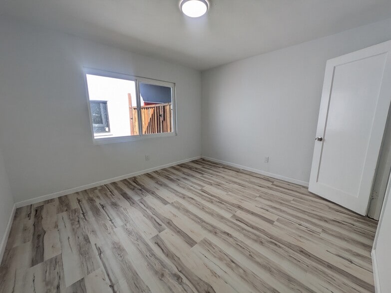 More Photos Of 194 S 24th St, San Jose Storefront Retail Residential For Sale
