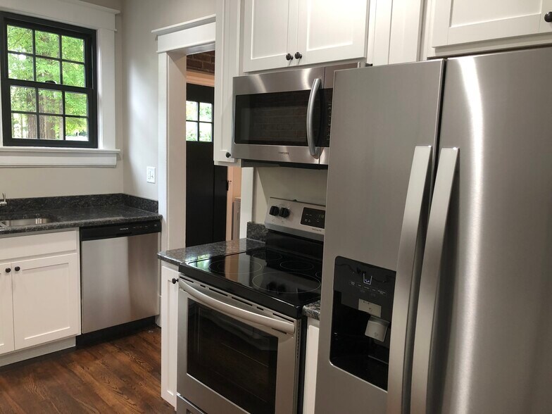 More Photos Of 200 N Gulf St, Sanford Multifamily For Sale