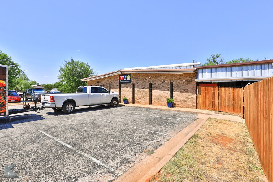 More Photos Of 2180 Maple St, Abilene Specialty For Sale