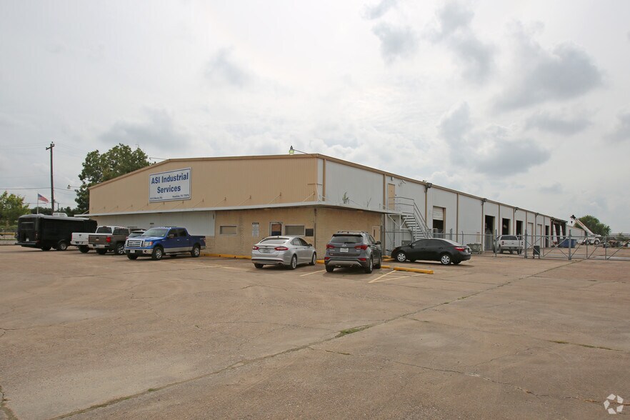 Primary Photo Of 8412 Mosley Rd, Houston Warehouse For Sale