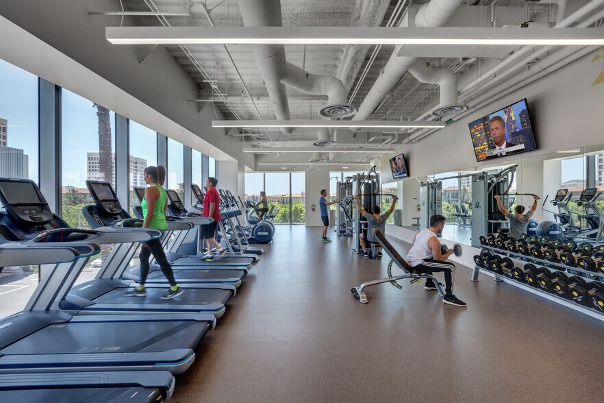 More Photos Of 300 Spectrum Center Dr, Irvine Office For Lease