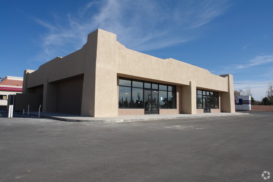 More Photos Of 2501-2525 N Main, Las Cruces Freestanding For Lease