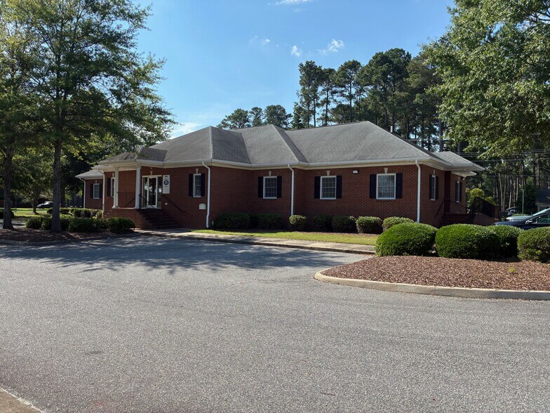 More Photos Of 1880 W City Dr, Elizabeth City Medical For Sale