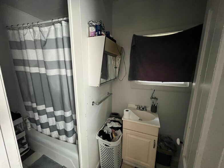 More Photos Of 16 Clinton St, Taunton Apartments For Sale