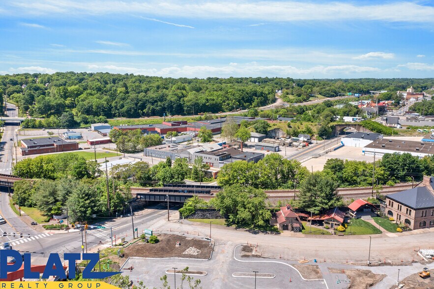 More Photos Of 530 Mahoning Ave, Youngstown Restaurant For Sale
