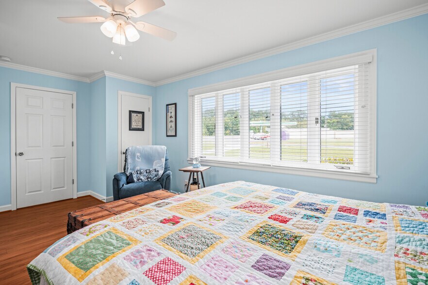 More Photos Of 128 Killian Farm Rd, Stanley Medical For Lease