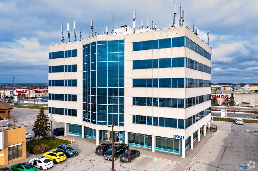 More Photos Of 3901 Hwy-7, Vaughan Office For Lease