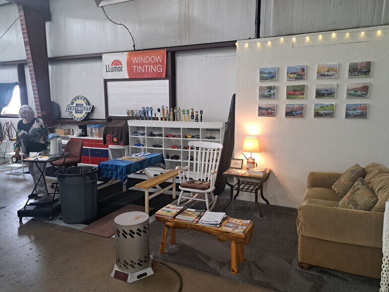 More Photos Of 4602 N US Highway 63, West Plains Flex For Sale