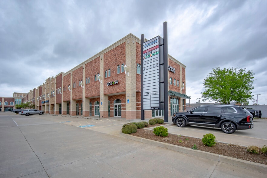 More Photos Of 480 24th Ave NW, Norman Storefront Retail Office For Lease