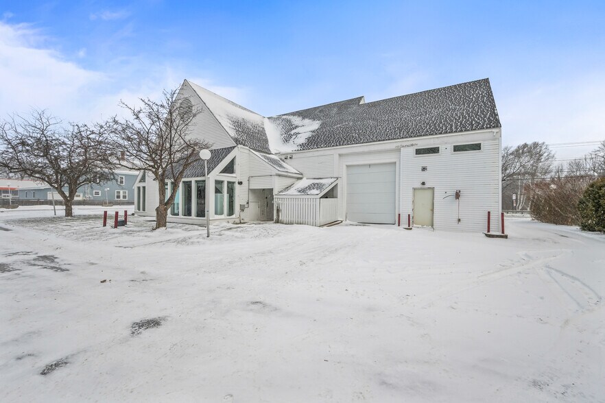 More Photos Of 177 Main St, Gorham Bank For Sale