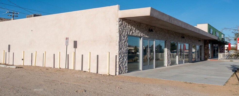 More Photos Of 55684 Twentynine Palms Hwy, Yucca Valley Freestanding For Sale