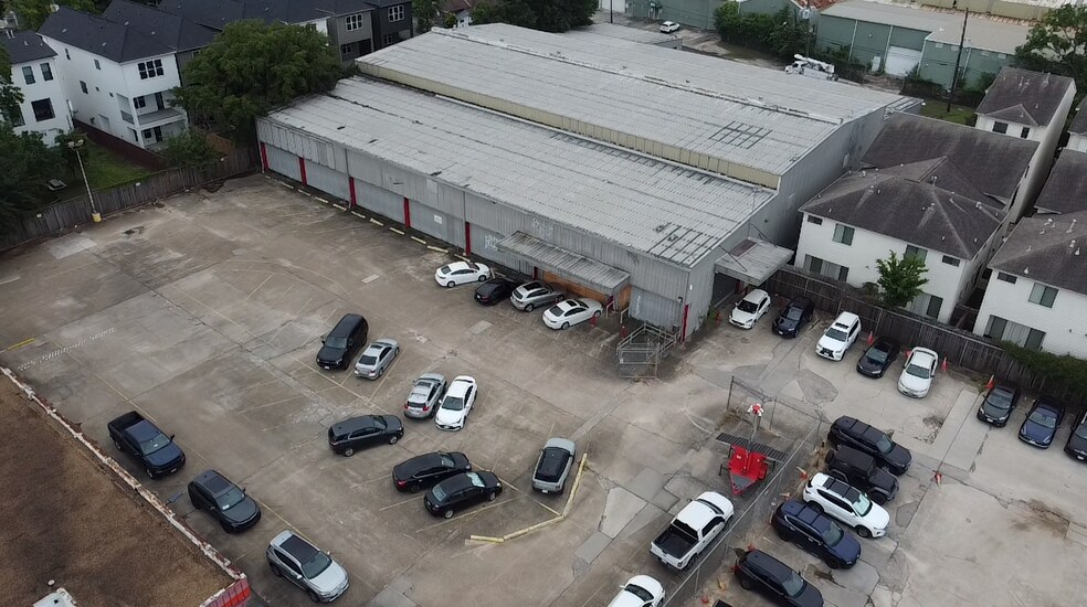 More Photos Of 2519 Garrow St, Houston Unknown For Lease