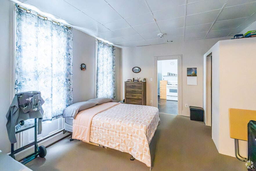 More Photos Of 1074 Summit Ave, Jersey City Apartments For Sale