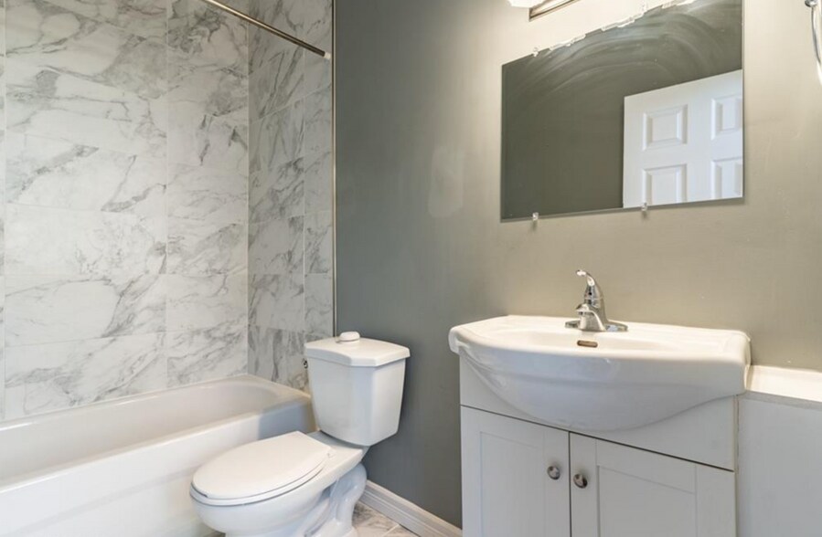 More Photos Of 55 Willow St, Paris Apartments For Sale