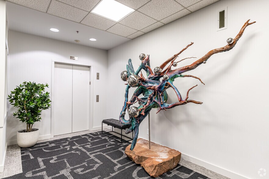 More Photos Of 67 Hunt St, Agawam Medical For Lease