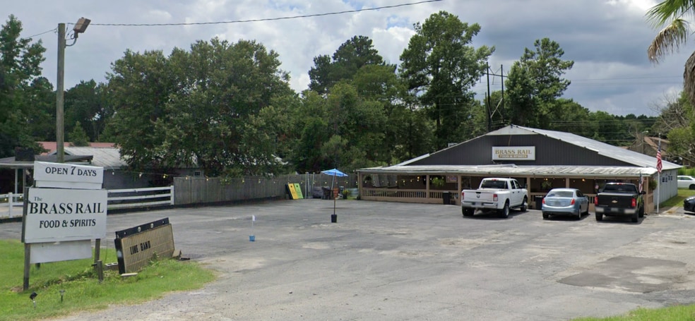 More Photos Of 65 Central Blvd, Guyton Freestanding For Sale