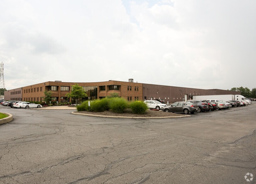 More Photos Of 7350 Young Dr, Walton Hills Manufacturing For Lease