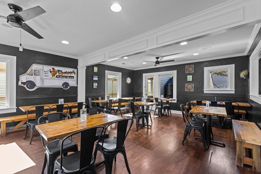 More Photos Of 615 N Sam Houston Ave, Odessa Restaurant For Sale