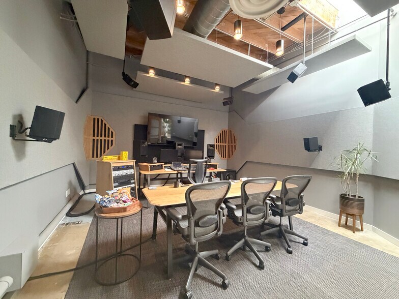 More Photos Of 4223 Glencoe Ave, Marina Del Rey Loft Creative Space For Lease