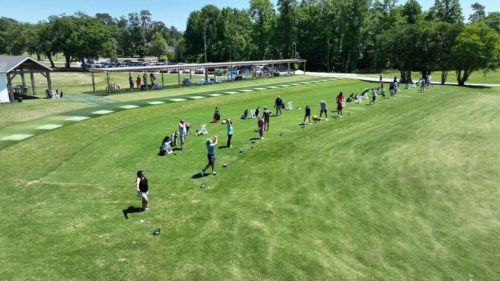 More Photos Of 2368 Country Club Dr, Hampstead Golf Course Driving Range For Sale