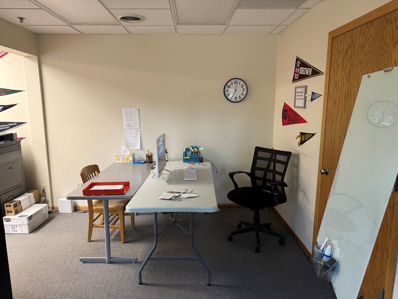 More Photos Of 5930 Seminole Centre Ct, Madison Office For Lease