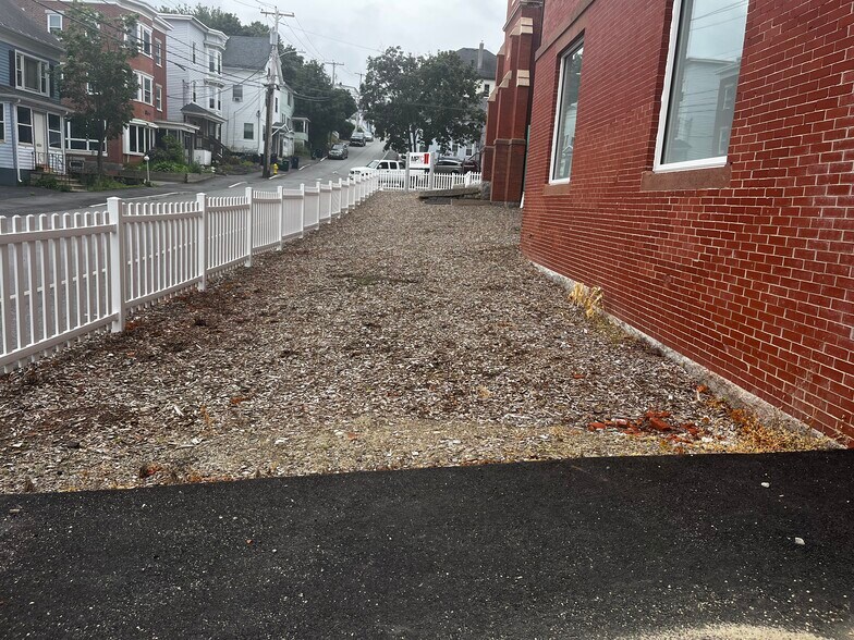 More Photos Of 75 Bacon St, Biddeford Religious Facility For Lease