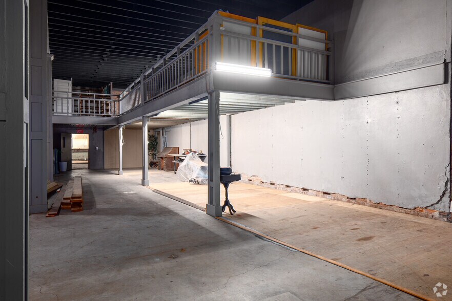 More Photos Of 2200 Glass St, Chattanooga Storefront Retail Residential For Sale
