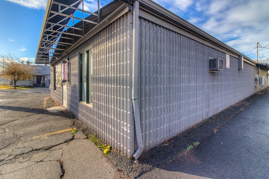 More Photos Of 4813 Tieton Dr, Yakima Storefront Retail Office For Sale